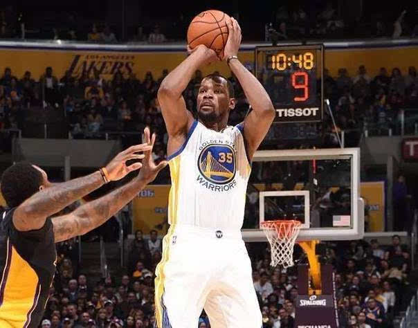 线防守和挡 线防守和挡