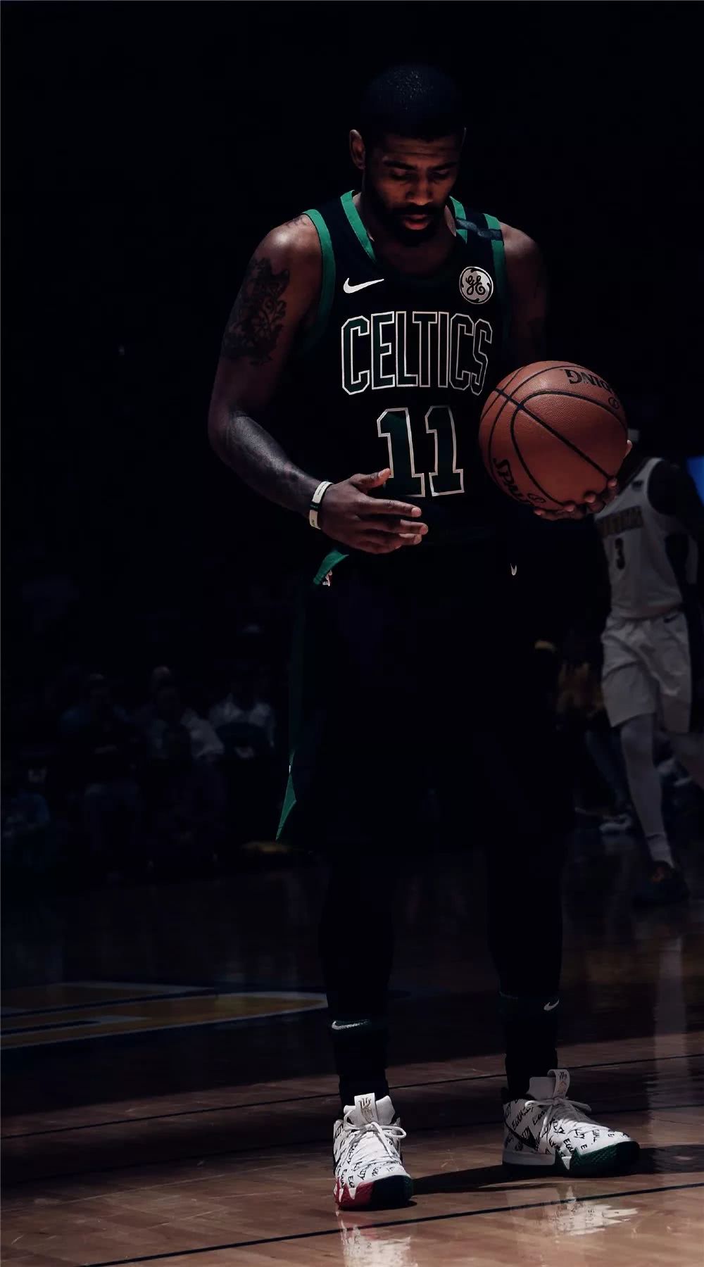 热情关注 热情关注